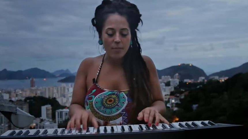 Amor E Liberdade Aiama Music Video Cover